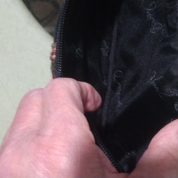 EUC Vera Bradley patchwork cosmetic bag - Picture 3 of 3